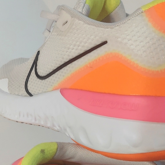 Men's Nike Renew Run - Picture 9 of 11